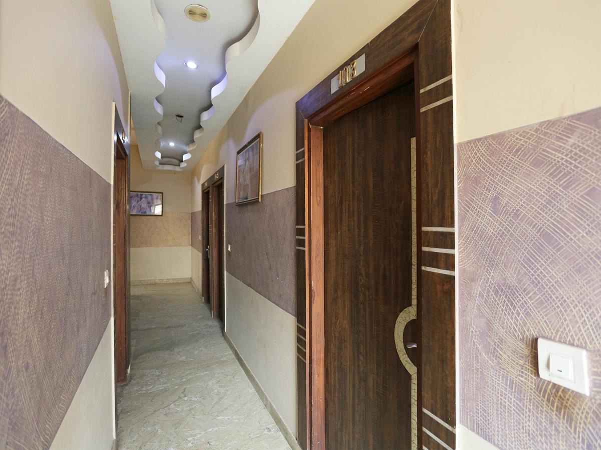 Sheel Gopal Vision Hotel Mathura Ngoại thất bức ảnh