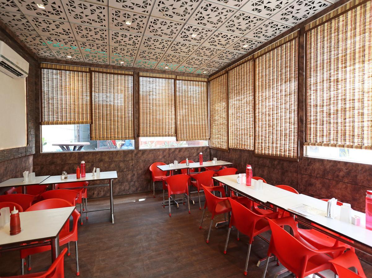 Sheel Gopal Vision Hotel Mathura Ngoại thất bức ảnh