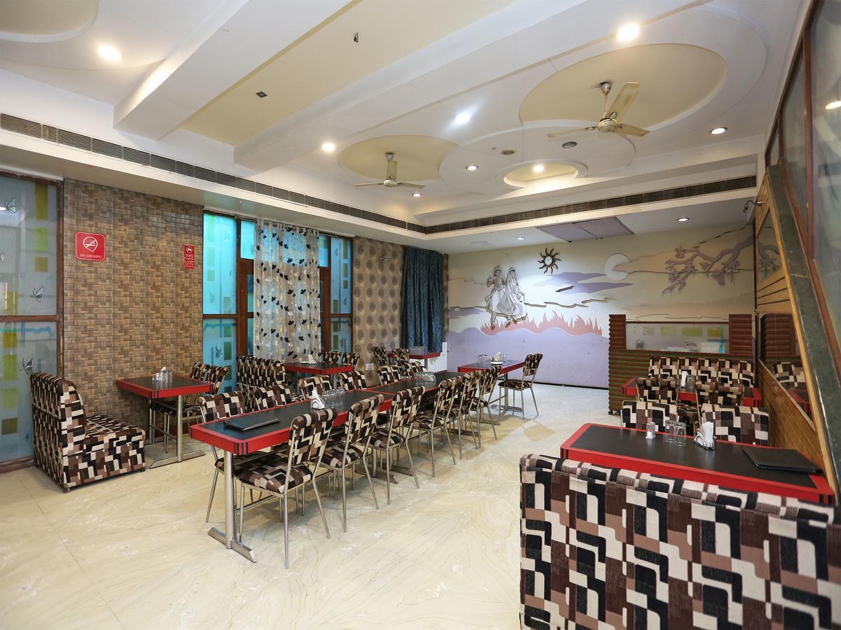 Sheel Gopal Vision Hotel Mathura Ngoại thất bức ảnh